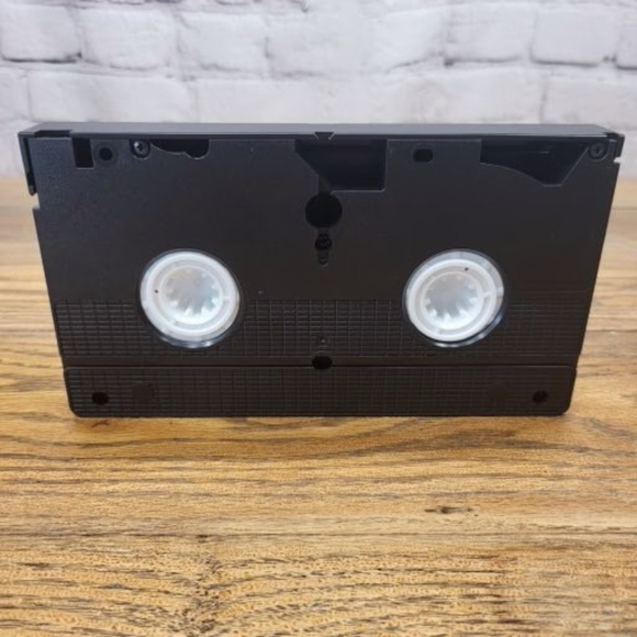 Disney "The Black Cauldron" VHS Vintage Disney Movie - Picture 5 of 6